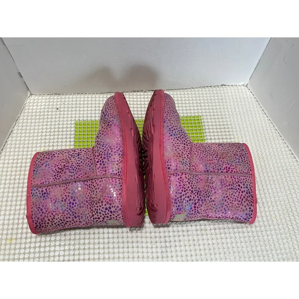 UGG classic suede